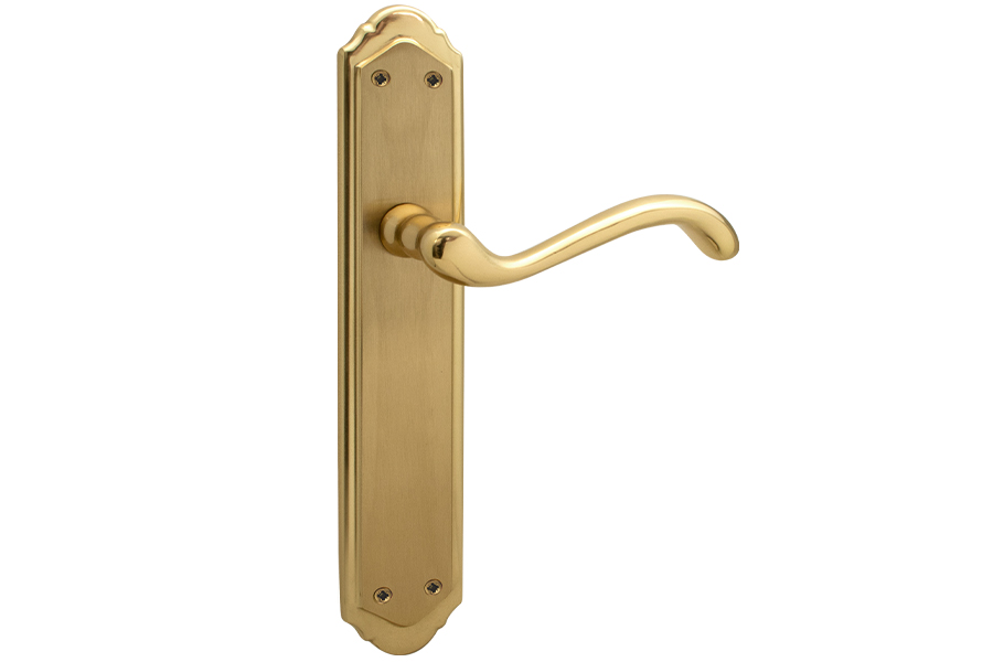 Par de latón pulido diseño victoriano manilla para puerta asas diseño de placa 
